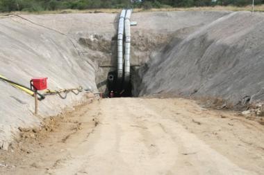 [DominionMine_UraniumOneCompanyPic_Oct2008[4].jpg]