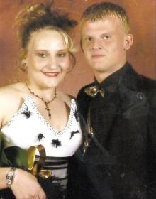 [MikeJordaan_16_and_SchoolFriend_ElisnaFerreira[3].jpg]