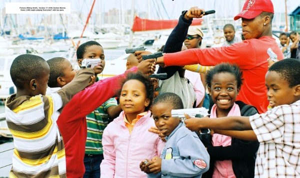 [ANC_Culture_Of_Violence_DurbanPupilsTaughtExecutionGameDurbanMarinaOct172008[5].jpg]