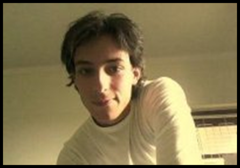 Hijner Adam was robbed by taxigang from CA245829 number plates Sept 2009