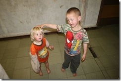 [Afrikaner children in squatter camp2 Oct 2009[5].jpg]