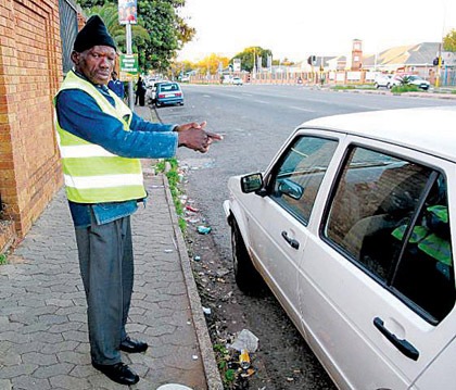 [ODENDAAL Jeanette witness Baloyi shows HOW SHE WAS EXECUTED BY COP Kempton Park[13].jpg]