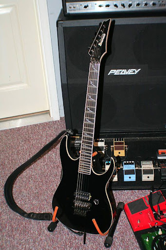 number) Ibanez Les Paul ibanez les paul bass. number) Ibanez Les Paul