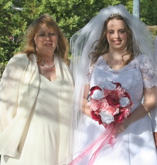 [Me, Mom, & Clayton[3].jpg]