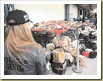 Drogas recolhidas durante operação no Complexo do Alemão: a quantia impressiona Foto: Evaristo SA/AFP