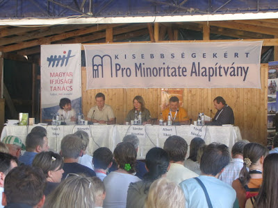 Megnyitó