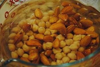 [almondsandchickpeas3.jpg]