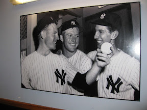 Picture in front of Yankee’s Clubhouse. Do you know who is who ? Picture in front of Yankee’s Clubhouse. Do you know who is who ?