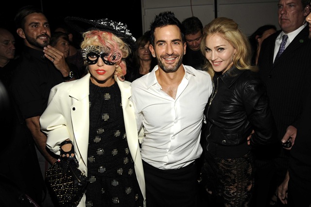 [20090914-madonna-lady-gaga-marc-jacobs-fashion-show-hq-02[7].jpg]
