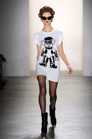 [popup-desfile-jeremyscott-nyspring2011rtw-105[3].jpg]