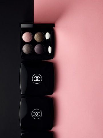[chanel_2010_makeup_2[17].jpg]