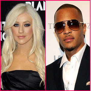 [christina-aguilera-ti-castle copy[6].png]