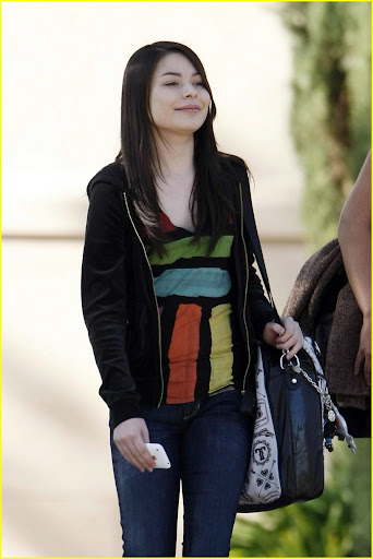 miranda-cosgrove-tutor-terrific-12.jpg