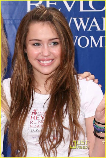 miley-cyrus-revlon-run-04.jpg