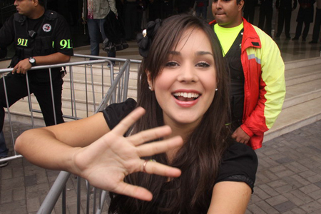 1043169jb07p.jpg