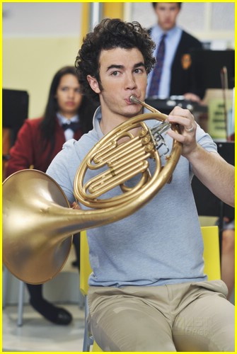 jonas-series-ding-do-05.jpg