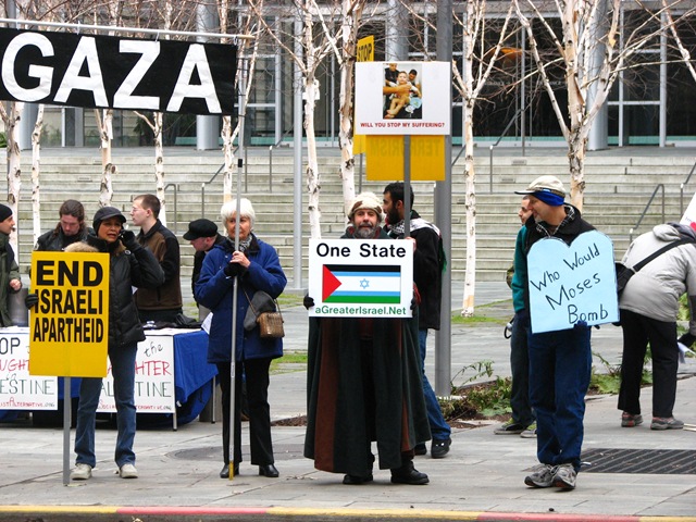 [Anti-Israel Protest Week3 067[2].jpg]
