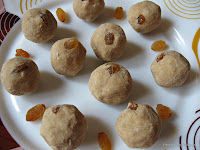 Godhi Unde Or Wheat Flour Laddu