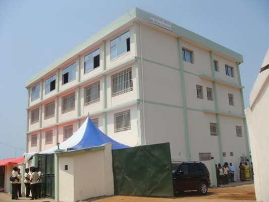 [Davidson-Nicol-Medical-Centre[3].jpg]