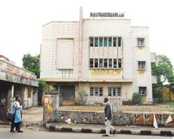 [bhuvaneswari[5].jpg]