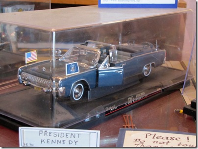 Cardisplay11-13-10f Cardisplay11-13-10f