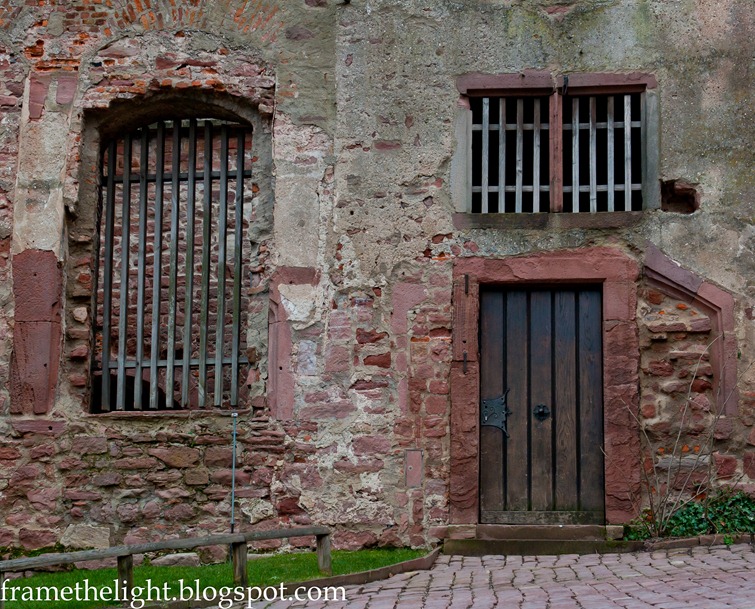 One fo the many cool doorways on the castle grounds