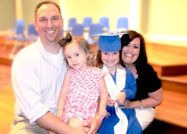 [Blakely Graduation Family[9].jpg]