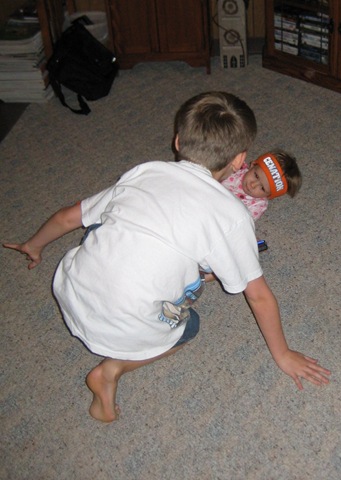 [6.11.2010 Break Dancin' Kids (8)[2].jpg]