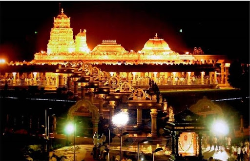 2011 Vellore Golden Temple golden temple vellore at night. 2011 Vellore Golden Temple