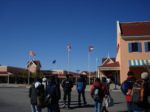 dawsonville factory outlets