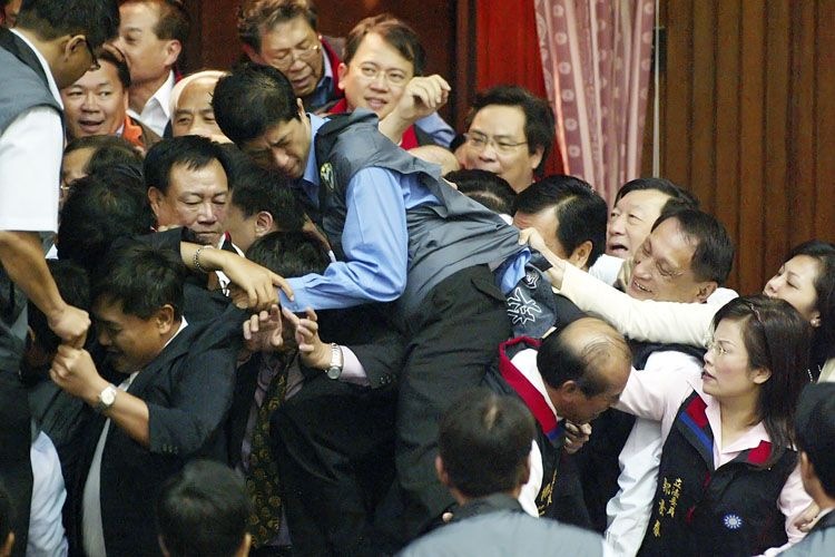 [taiwan2[2].jpg]
