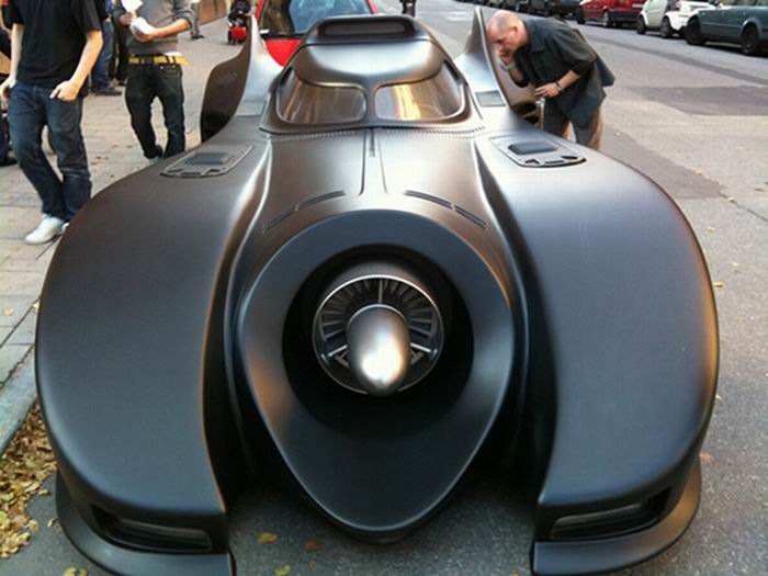 bat_mobile_2