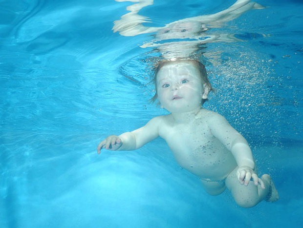 swimming-babies (1) swimming-babies (1)