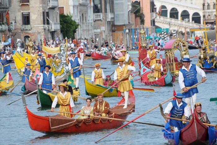 venice-regatta (2) venice-regatta (2)