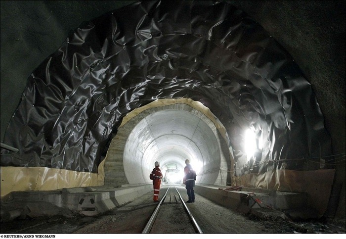 longest-rail-tunnel (3) longest-rail-tunnel (3)