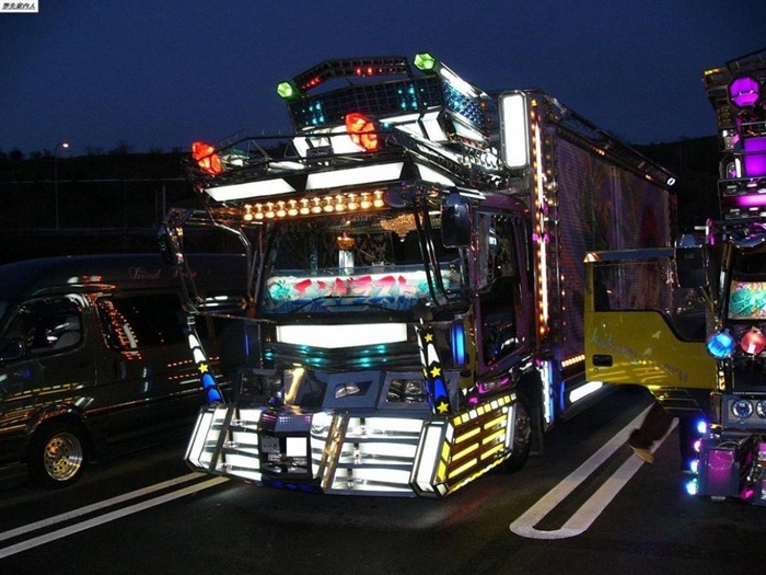 dekotora (10)