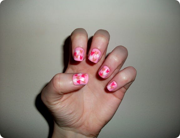 HEART NAILS 1