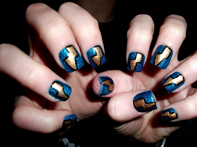 [LIGHTNINGBOLTNAILS18.jpg]