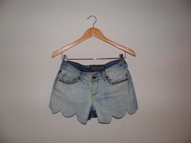 [SCALLOPTOPSHOPESQUESHORTS15.jpg]
