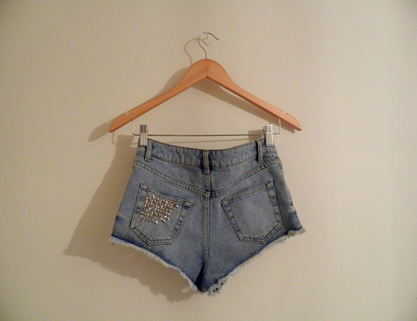 STUDDED DENIM SHORTS 2
