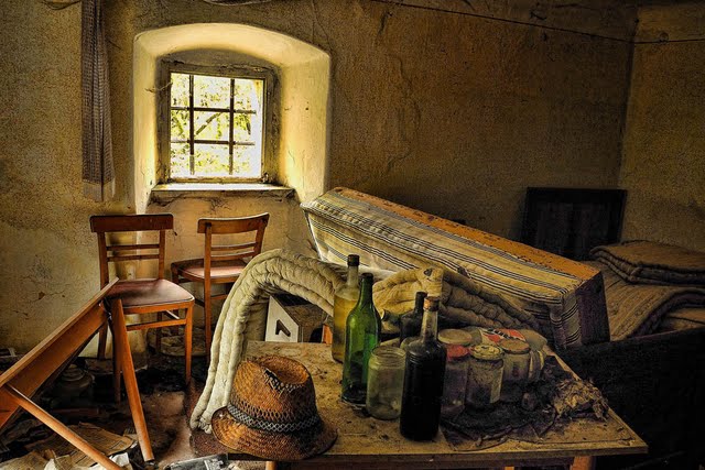 D_Vasja_Leban_Zapuščena soba.jpg