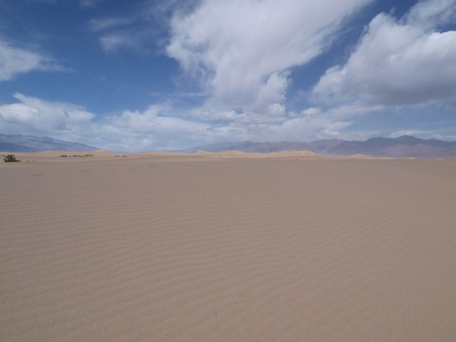 [Death_Valley24.jpg]