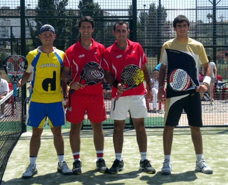 [Finalistas DKV Seguros Caceres Padel 2010[3].jpg]