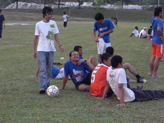 [Substitute Bench [Shades][3].jpg]