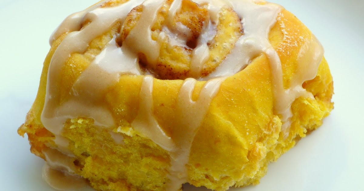 Kathie Cooks... Amish Pumpkin Cinnamon Rolls with Caramel Icing