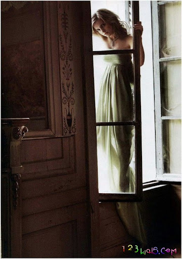 Emma Watson Gorgeous Photoshoot