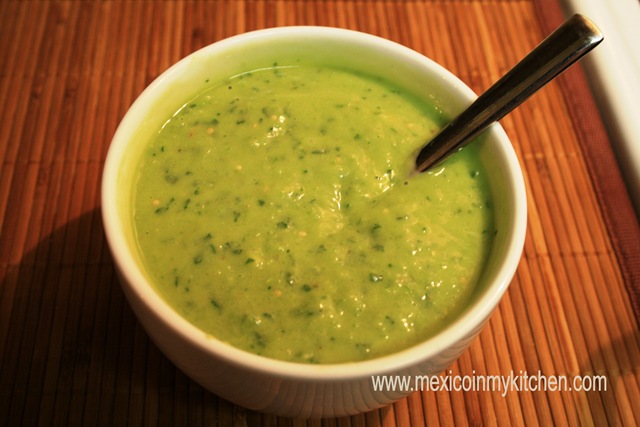 [salsaconaguacate1[9].jpg]