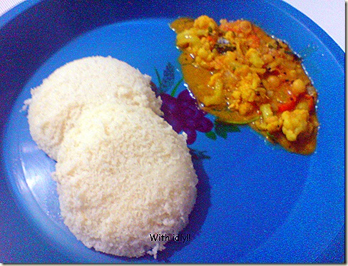 Cauliflower Gravy with idly!!