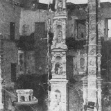 Una rimediata barca ritorna a far parte della festa insieme ai Gigli; anno 1948.