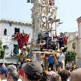 Il Giglio del Sarto si esibisce in piazza Duomo; anno 2005.
